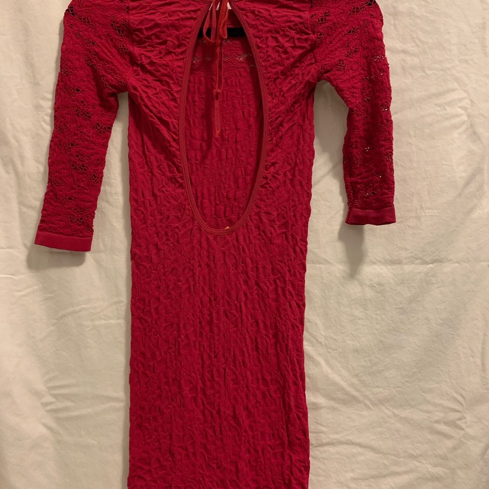 Red dress - Picture 2 of 2